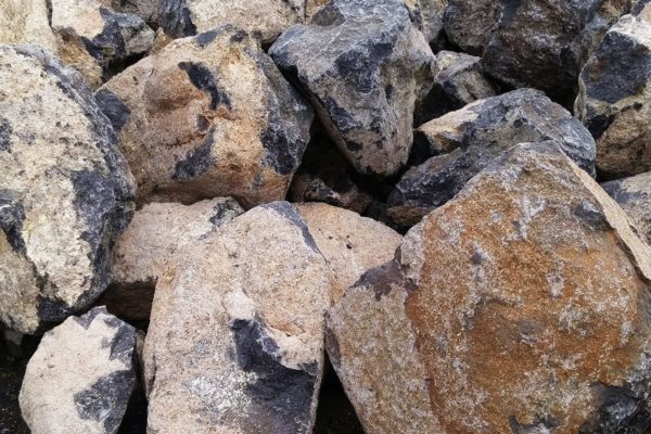 Yosemite Black Boulder